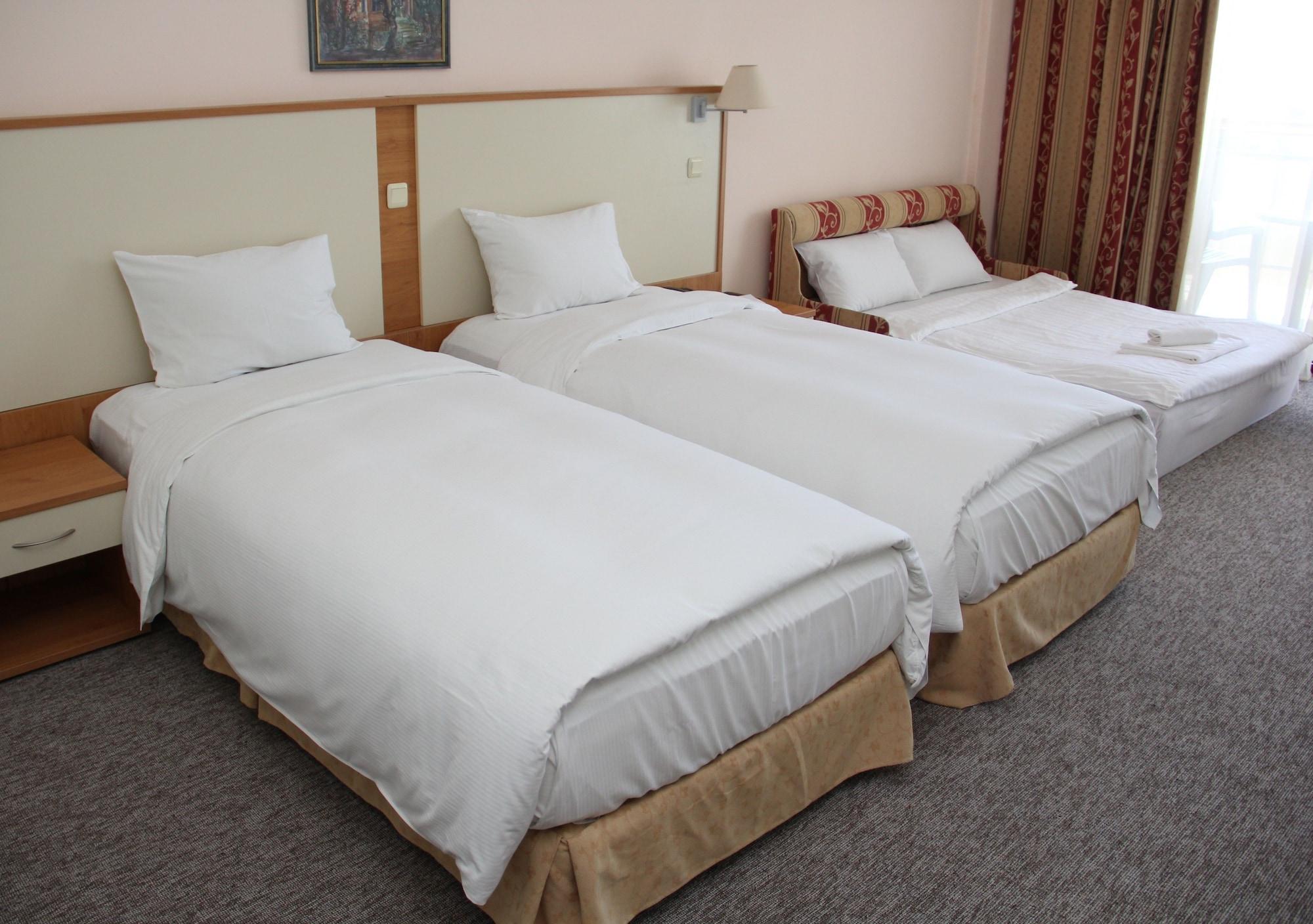 Apollo Spa Resort - Ultra All-Inclusive , Pools & Free Beach, Individual Ac In Every Room Golden Sands Luaran gambar
